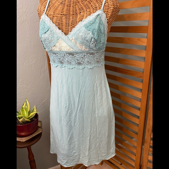 Hanky Panky Other - Sexy night slip lace Medium gown vintage